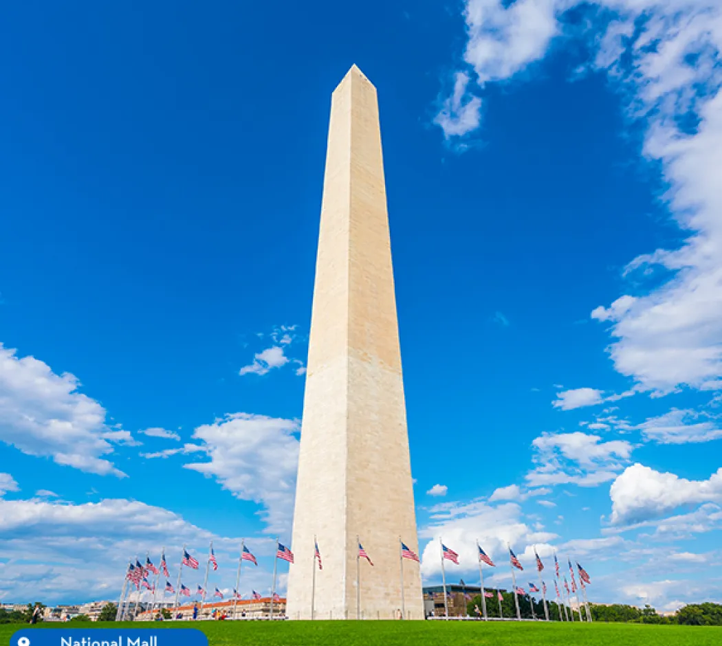 A sunny day at the Washington Monument.